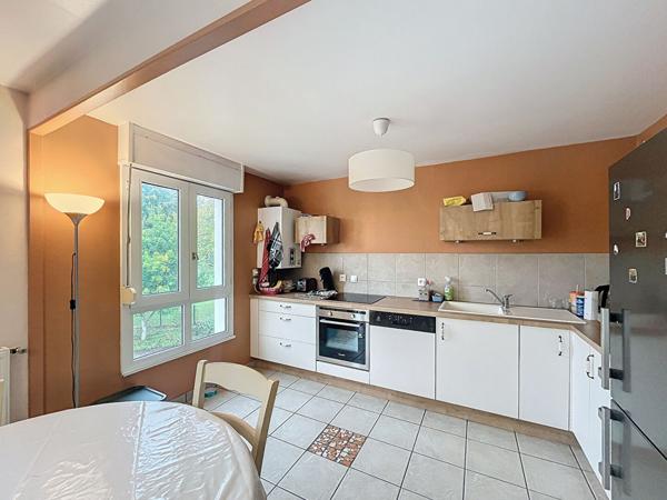 À Vendre : Grand Appartement Meublé de 115 m² à Angers - Secteur Justices Spécial Investisseur - Rentabilité Assurée !