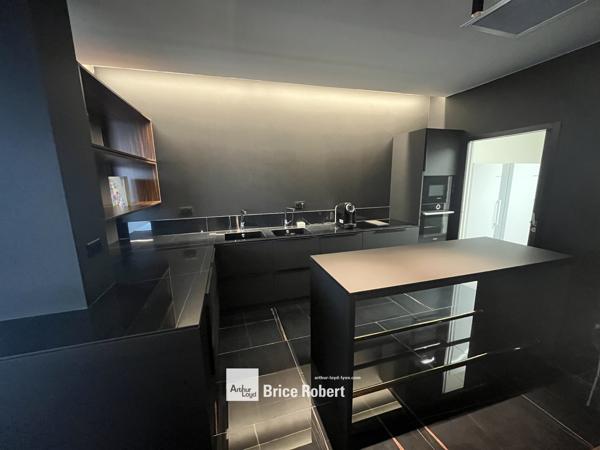 Bureaux à vendre ou à louer à Caluire-et-Cuire avec terrasses et accès rapide