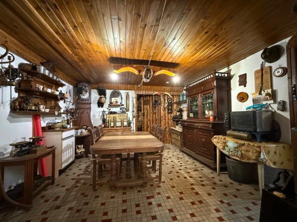 Carnay-lès-Mâcon - Une maison à réinventer,dans un cadre de vie privilégié