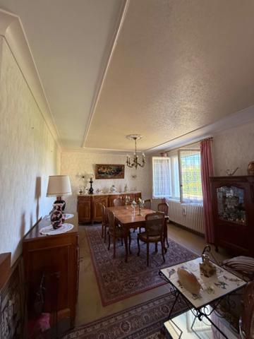 Carnay-lès-Mâcon - Une maison à réinventer,dans un cadre de vie privilégié