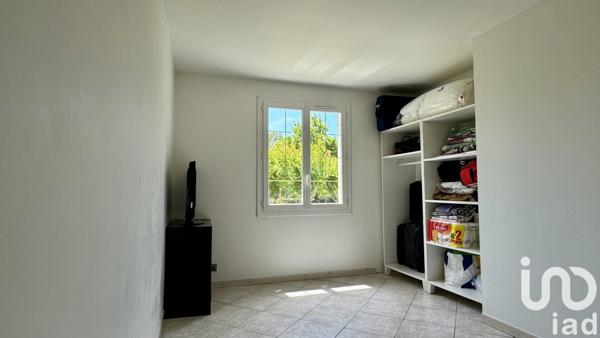Maison traditionnelle 9 pièces de 150 m² à Le Pontet (84130)