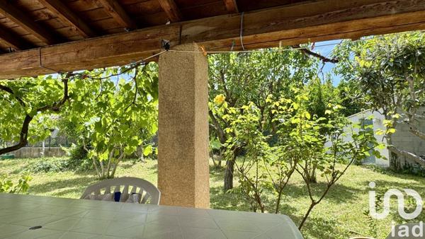 Maison traditionnelle 9 pièces de 150 m² à Le Pontet (84130)