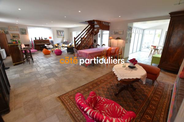 Vente Maison251 m² - 10 Pièces - ROSCOFF (29680)