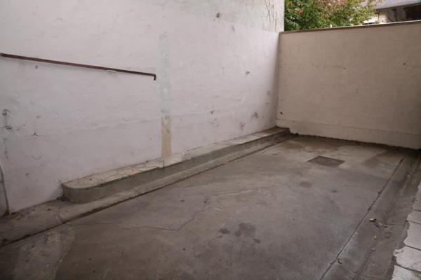 Corps de feme rénové en centre ville