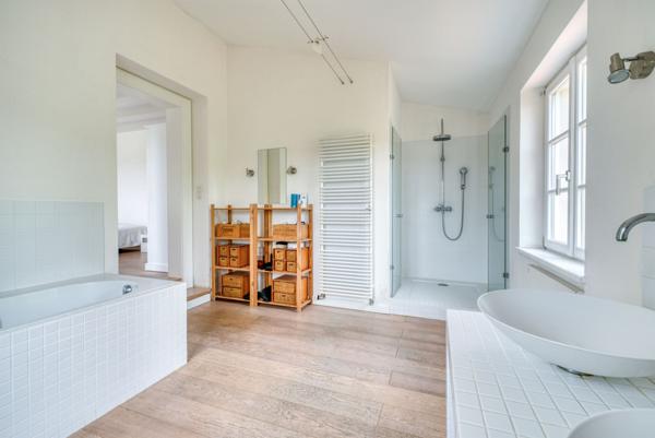 CHARMANTE MAISON DE CARACTERE SUR LA PRESQU'ILE D'ARVERT