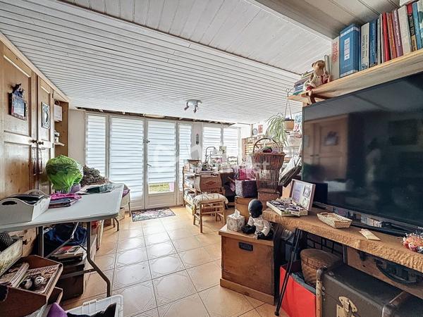 Lagny - Maison atypique à fort potentiel – 190 m² divisés en deux lots indépendants - Grand terrain