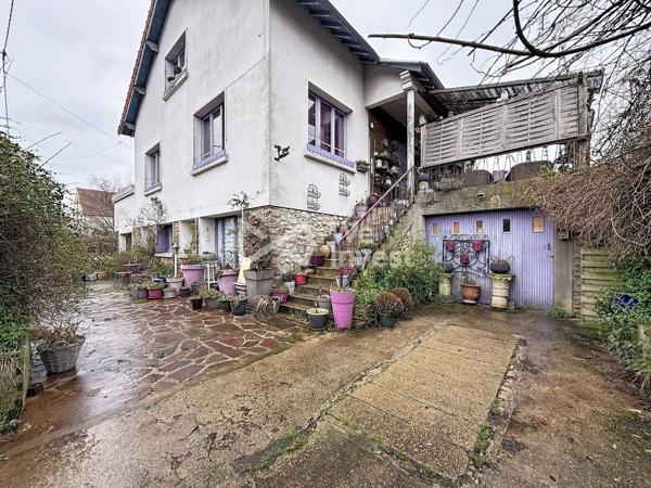 Lagny - Maison atypique à fort potentiel – 190 m² divisés en deux lots indépendants - Grand terrain