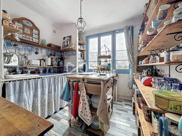 Lagny - Maison atypique à fort potentiel – 190 m² divisés en deux lots indépendants - Grand terrain