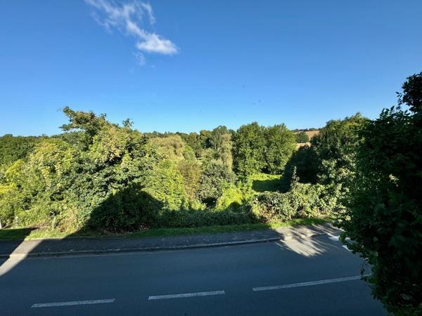 Maison de bourg 2 chambres avec jardin et garage