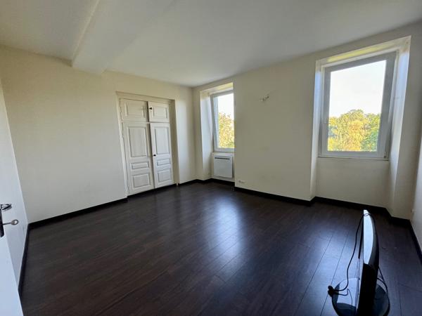 Maison de bourg 2 chambres avec jardin et garage