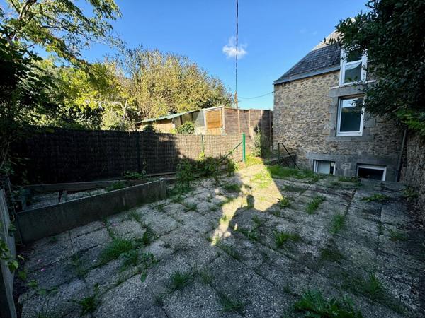 Maison de bourg 2 chambres avec jardin et garage