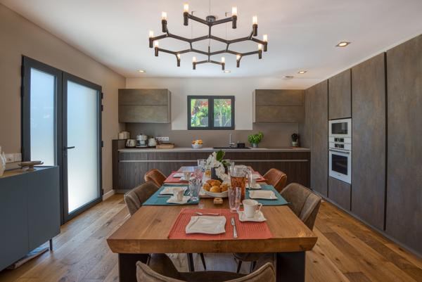Vente Maison contemporaine Èze 7 Pièces 175 m²