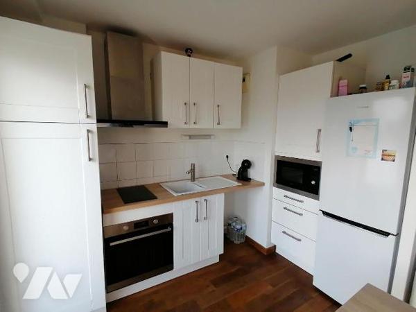 NOUVEAUTE TRENTE CINQ NOTAIRES !! Commune de BRUZ, RENNES METROPOLE, au 2ème étage sur 3, au se...