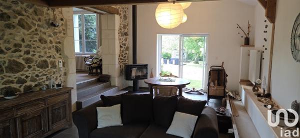 Maison de village 6 pièces de 132 m² à Moncoutant (79320)
