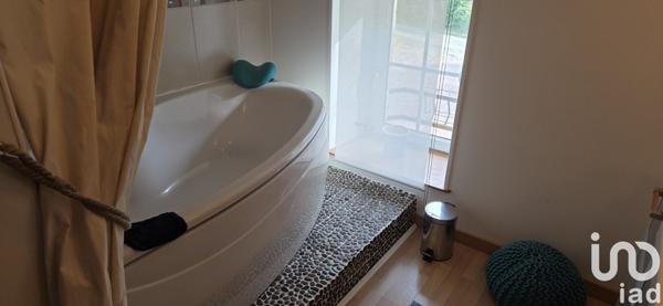 Maison de village 6 pièces de 132 m² à Moncoutant (79320)