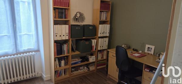 Maison de village 6 pièces de 132 m² à Moncoutant (79320)