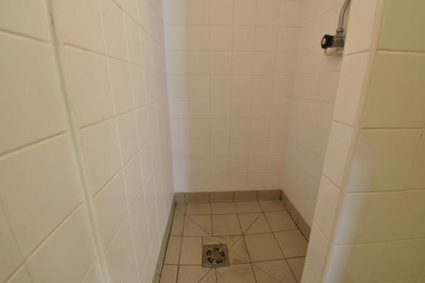Local/bureau à vendre BELLOU EN HOULME (61)