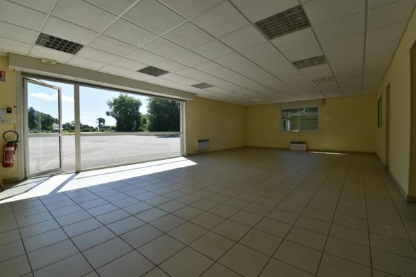 Local/bureau à vendre BELLOU EN HOULME (61)
