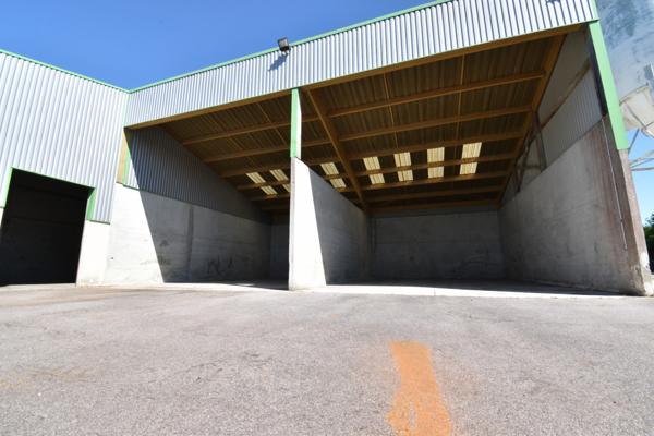 Local/bureau à vendre BELLOU EN HOULME (61)