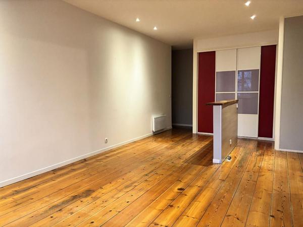 Appartement, type 03, vaste et lumineux, situation idéale Bx-Bastide