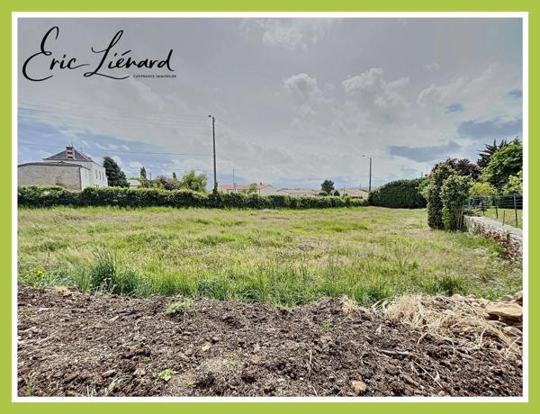 Dpt Deux Sèvres (79), à vendre proche de SAINT MAIXENT L'ECOLE terrain