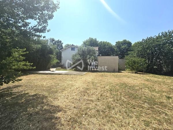 Bien rare centre-ville vue sur le Canal