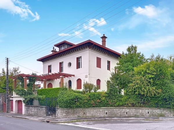Vente Maison de luxe Bayonne 10 Pièces 300 m²
