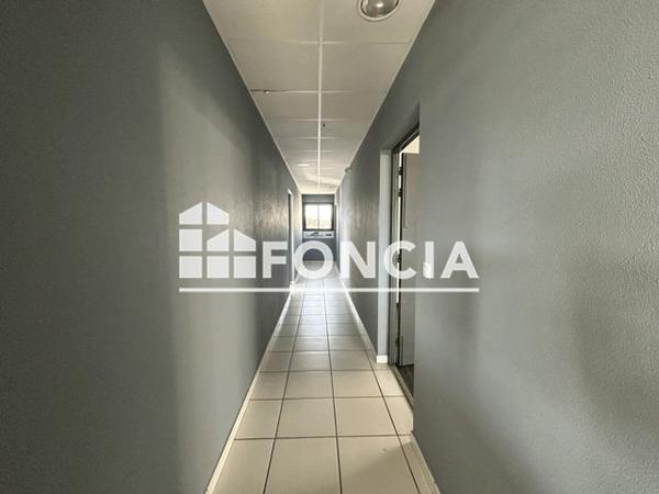Location Local commercial 1 pièce 56.9 m² - 1158 CHEMIN DE LA FOSSELLA Perpignan 66000
