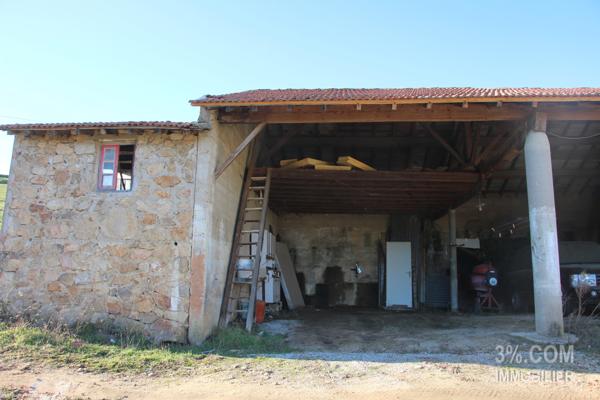 Maison en pierres en cours de rénovation Colombier-le-Jeune (07270)