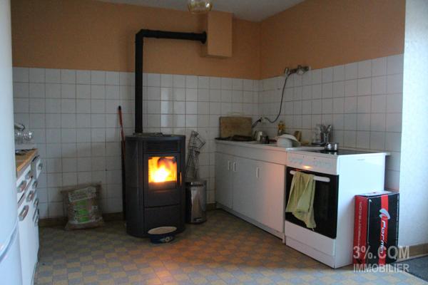 Maison en pierres en cours de rénovation Colombier-le-Jeune (07270)