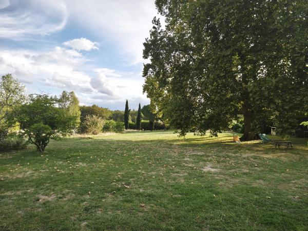 Propriété de caratère avec fort potentiel à proximité de Casteljaloux