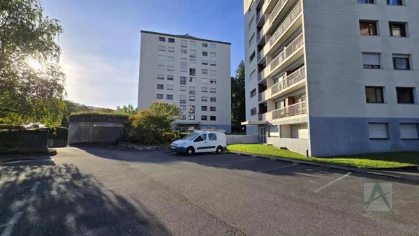 Parking / Box à vendre à Jacob-Bellecombette (73000)