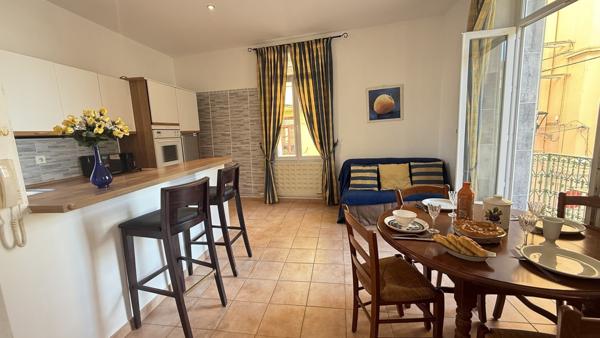 2 pieces joli vue port de Golfe Juan