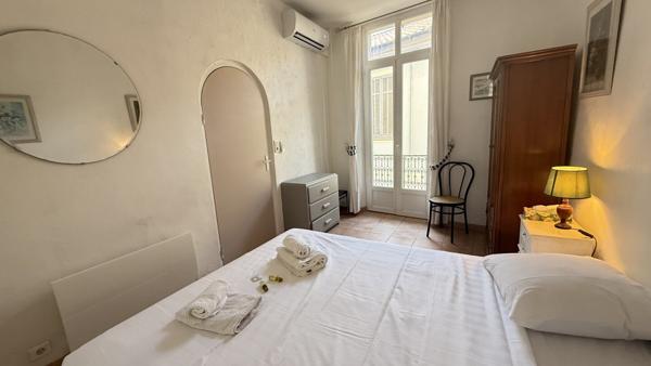 2 pieces joli vue port de Golfe Juan