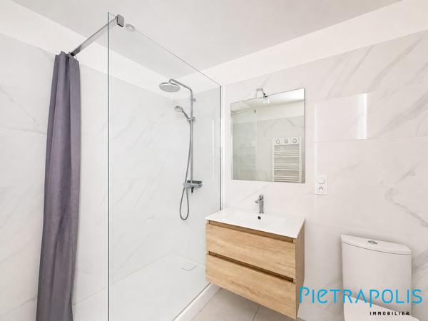 EXCLUSIVITÉ - SÈTE : Quartier Théâtre Molière, Appartement T3/4 105,62 m² Loi Carrez. Grenier. Cave