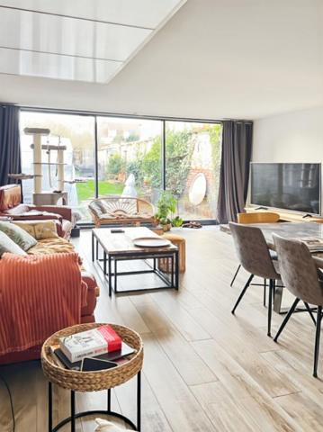 Maison Lille 7 pièce(s) 170 m2, Jardin, grenier, cave