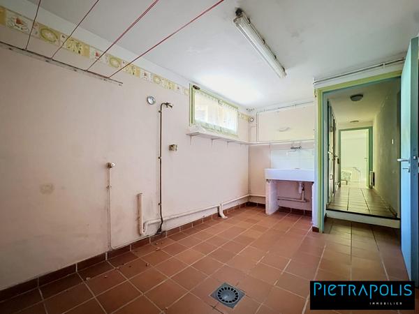 MAISON FAMILIALE 5 CHAMBRES AVEC DEPENDANCES ET GARAGE DOUBLE
