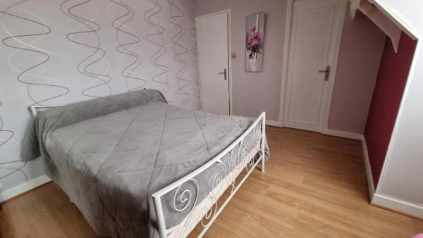 SAINT PANTALEON DE LARCHE - Maison de 3 chambres en excellent etat