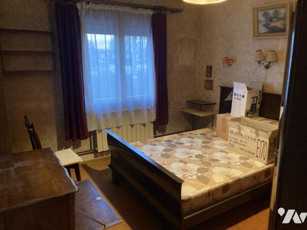 BEAURAINS - MAISON DE RESIDENCE avec garage et jardin. 