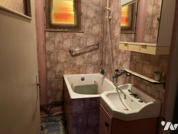 BEAURAINS - MAISON DE RESIDENCE avec garage et jardin. 