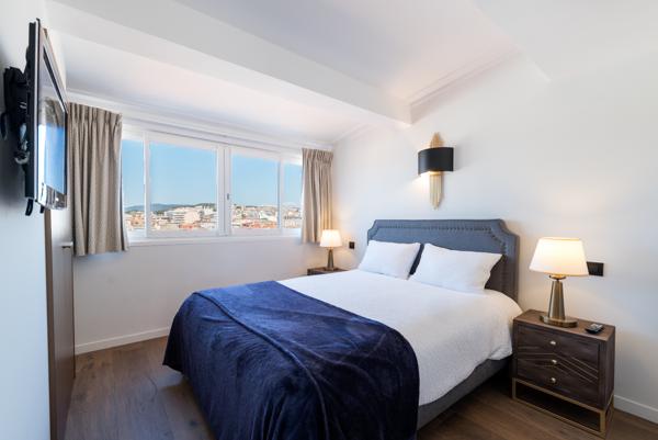 Cannes-Banane : Rare, penthouse vue mer et Suquet , 3 chambres et grande terrasse
