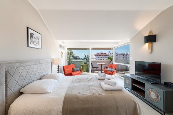Cannes-Banane : Rare, penthouse vue mer et Suquet , 3 chambres et grande terrasse