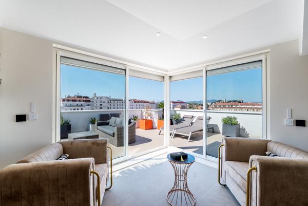 Cannes-Banane : Rare, penthouse vue mer et Suquet , 3 chambres et grande terrasse