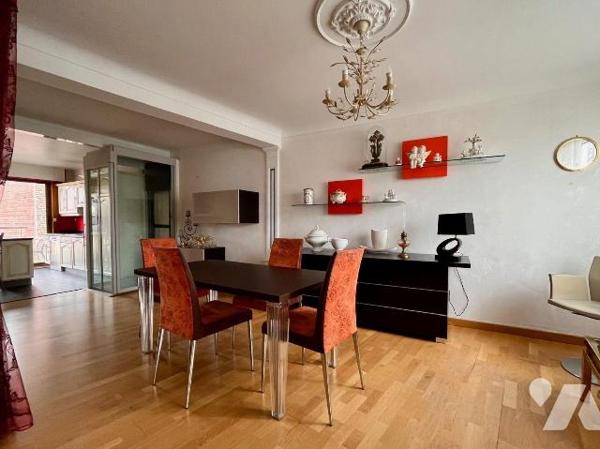 HAZEBROUCK hyper centre !! Cadre de vie très agréable à proximité de toutes commodités !!
Bel ...