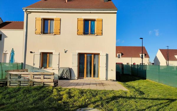 Maison à vendre    4 pièces •  Rozay-en-Brie