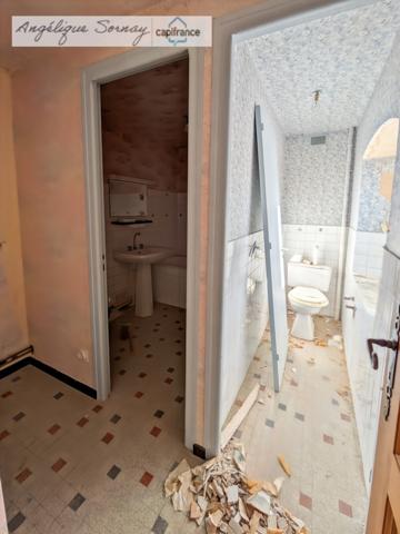 Maison familiale rénovée partiellement avec grange et vastes espaces – Jura BONLIEU