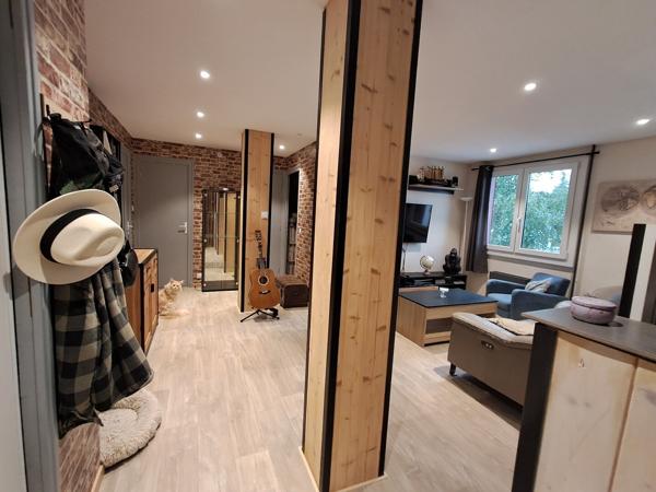 T3 traversant 65 m² 2 balcons cave Rumilly