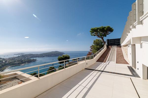 Vente Maison contemporaine Villefranche-sur-Mer 8 Pièces 360 m²