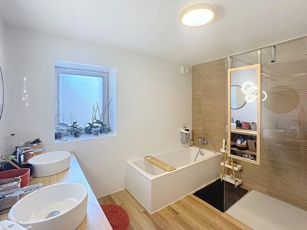 Appartement à vendre 4 pièces LOISIN (74)