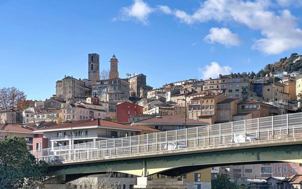 Appartement à vendre    3 pièces • 53,68 m2 Grasse